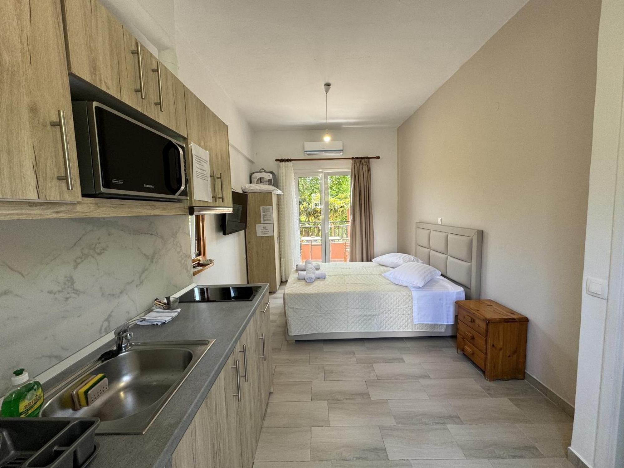 Studio Apartment