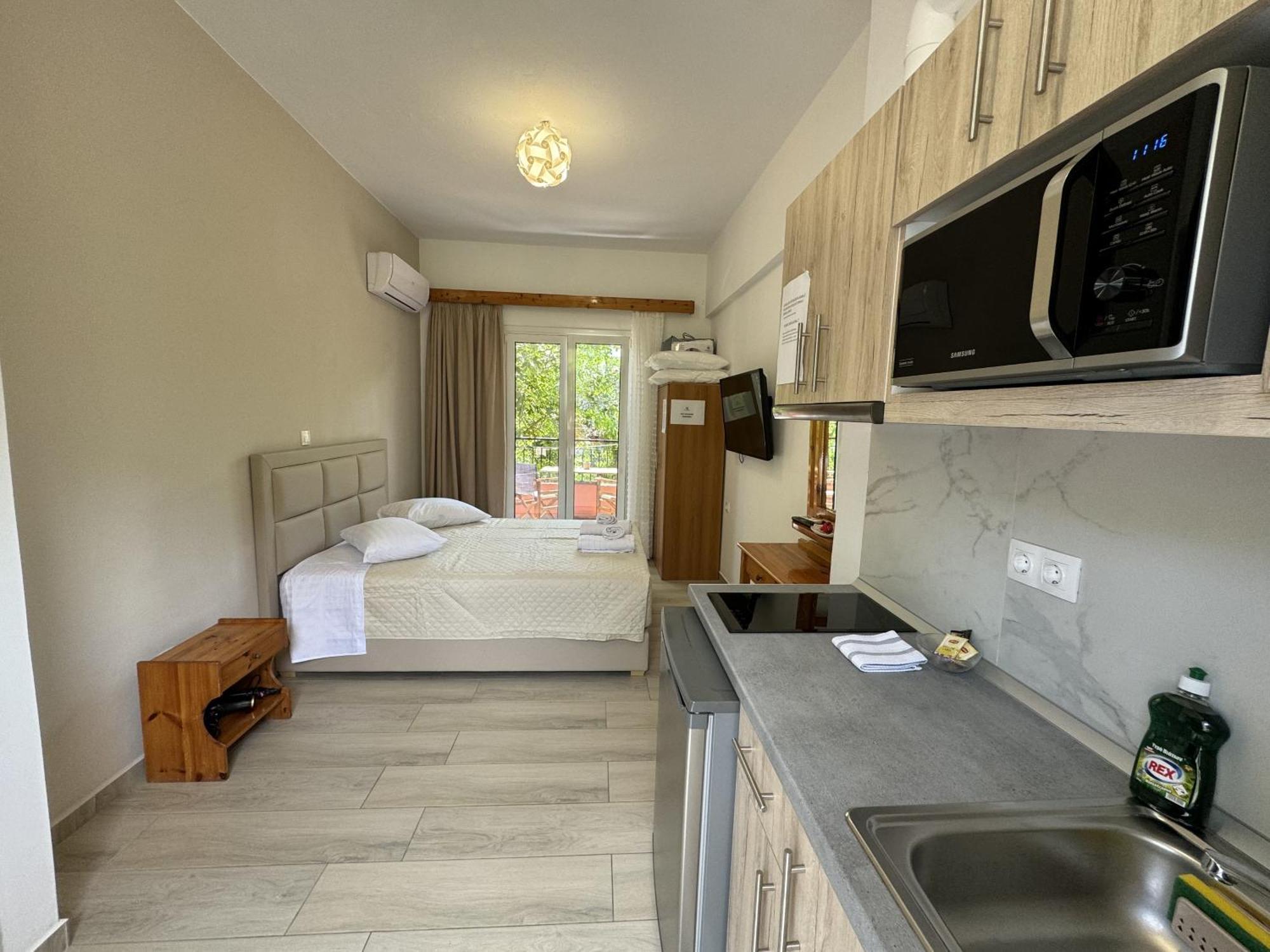 Studio Apartment