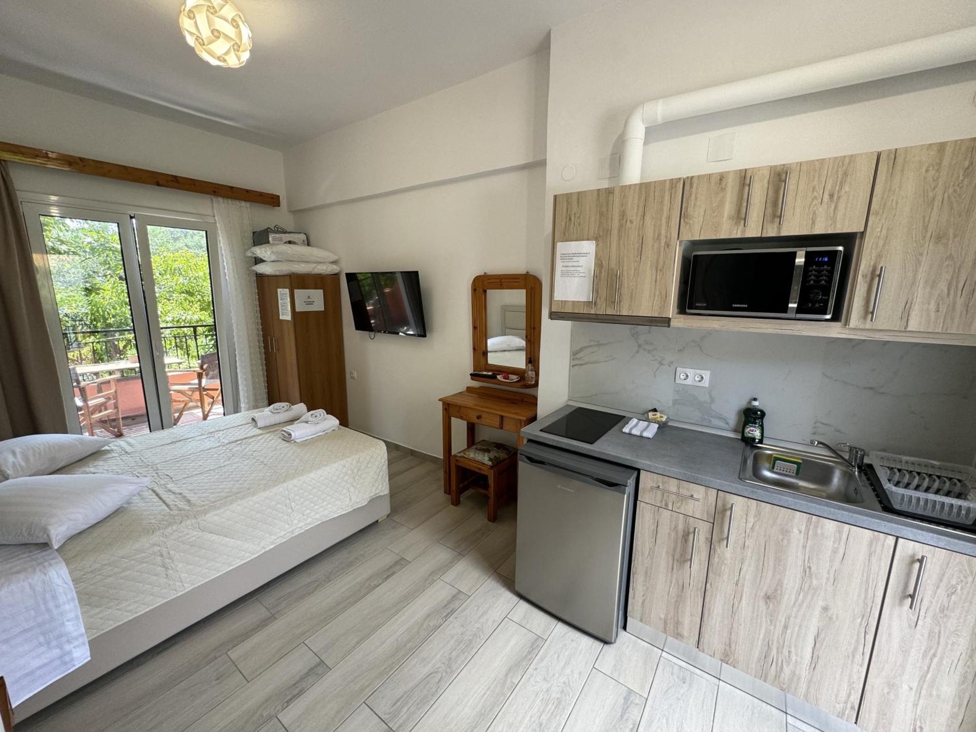 Studio Apartment