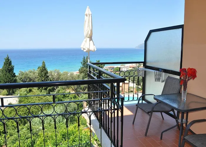 Dina'S Paradise Agios Gordios 
