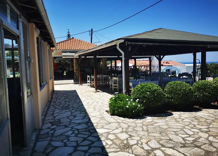 Nafsika Hotel Agios Stefanos Avliotes 
