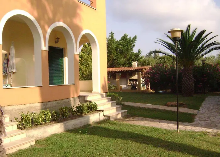 Irini Apartments And Studios Kávos