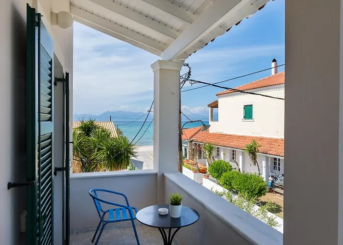 Marias Seaside Apartments Acharavi 