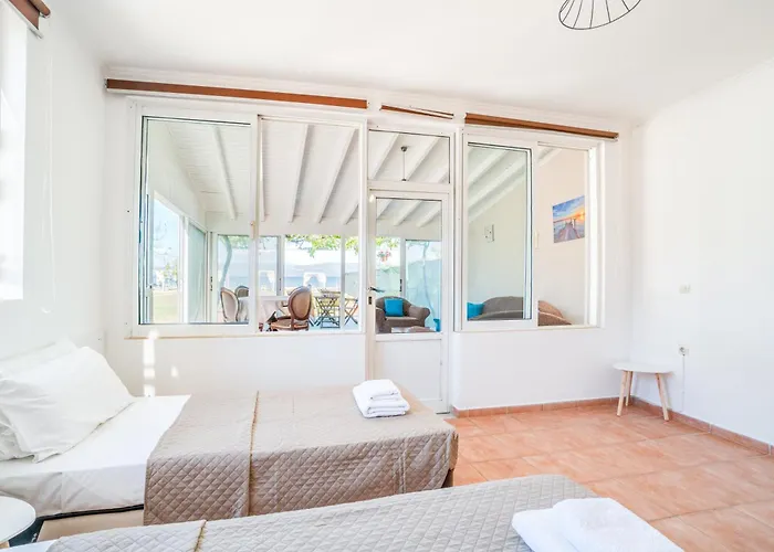 Villas avec piscine privée à Kávos