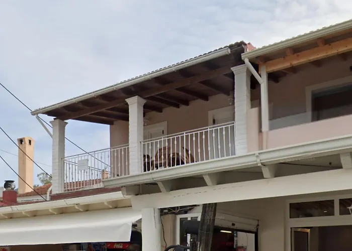 Georgia'S Apartments, Ipsos - Complex S