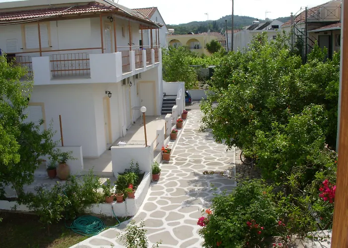 Likourgos Beach Kávos