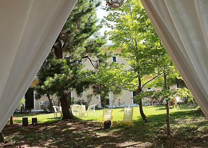 Gongis Studios Agios Georgios 