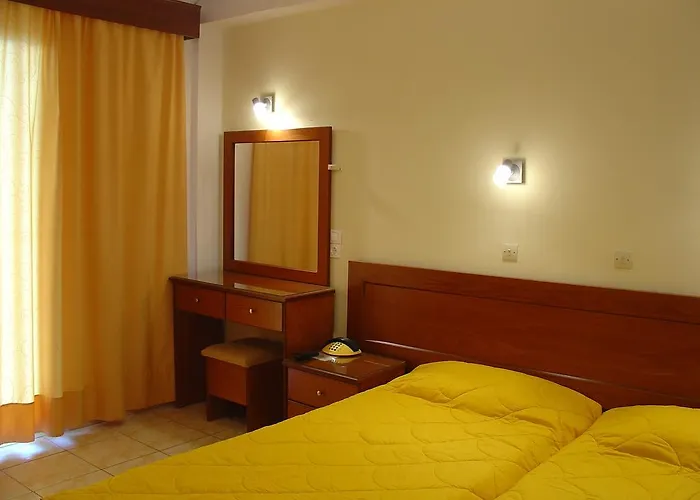 Hotels in Agios Georgios (Corfu)